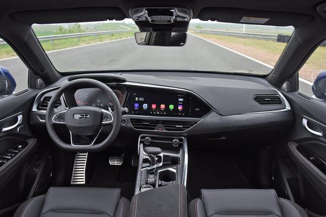 百公里加速6.8s,号称国产″宝马X4″,吉利全新SUV12w能火?