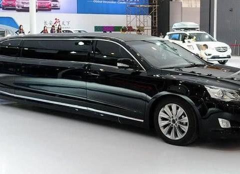 长安版“劳斯莱斯”现身，比宾利霸气，一看售价红旗脸红了！