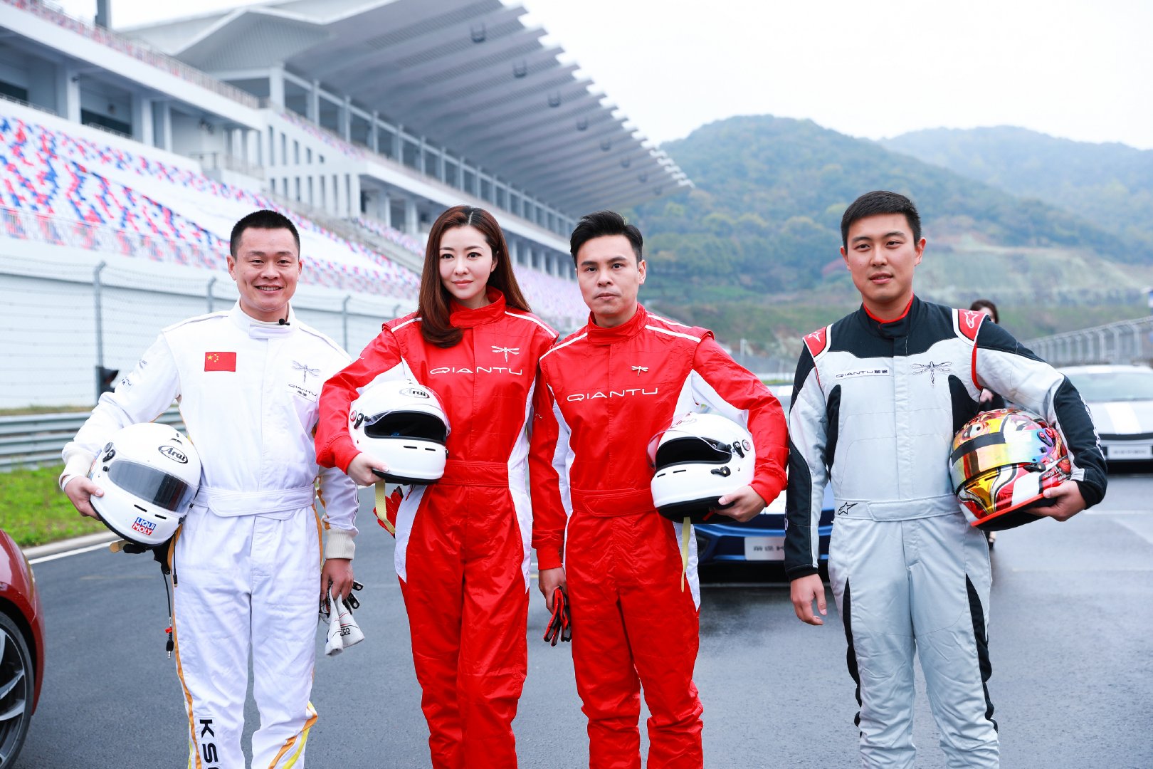 新能源品牌- @前途汽车 在宁波举办专业赛道试