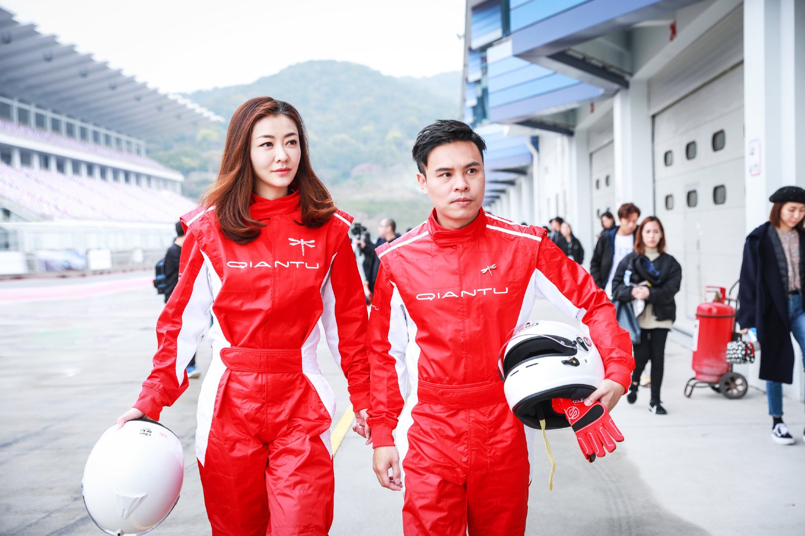 新能源品牌- @前途汽车 在宁波举办专业赛道试