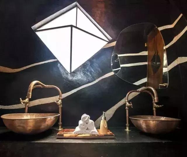 世界从来不缺自然的美景，也不缺奢华酒店！