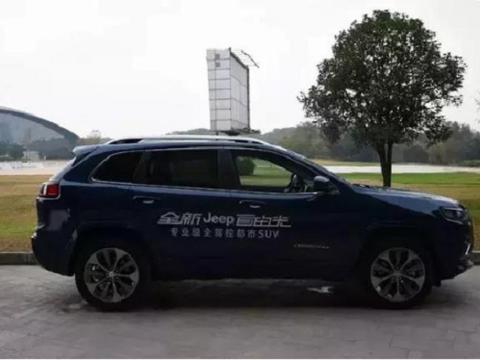 来自Jeep自由光的荷尔蒙轰炸！