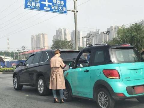 三者险有必要买一百万的吗？听定损员一说，车主：每年几千白花了