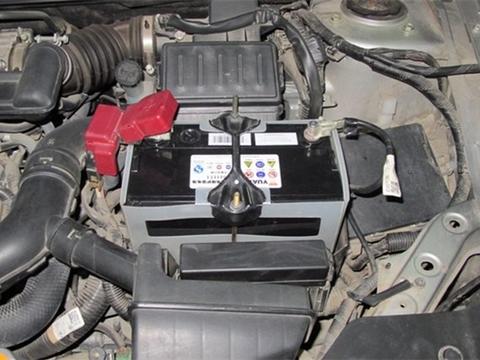 去修理厂换电瓶为什么都问你旧件是否留下？旧电瓶有什么用？