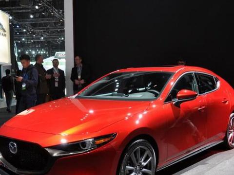 本田思域最强克星！新车档次不输BBA，配四驱系统，不足12万