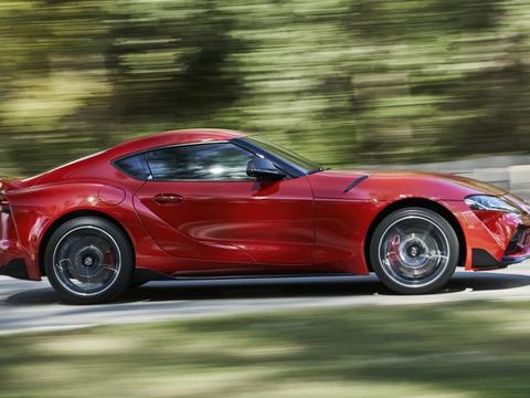 沉寂十多年后改款归来，3.8秒破百，比GTR还快的日系跑车