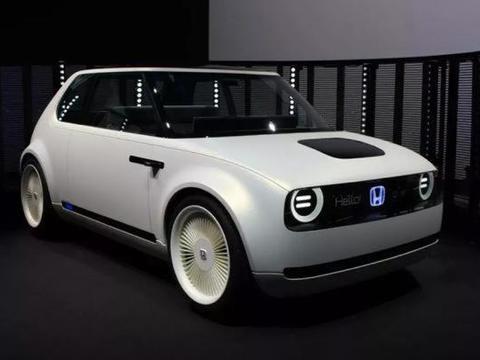 本田首款电动车公布，内饰五块液晶屏，续航250公里