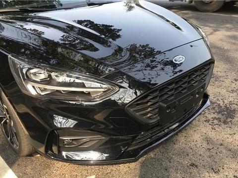 三缸“福克斯ST Line”驾到，发动机抖动已然存在，8AT成亮点！