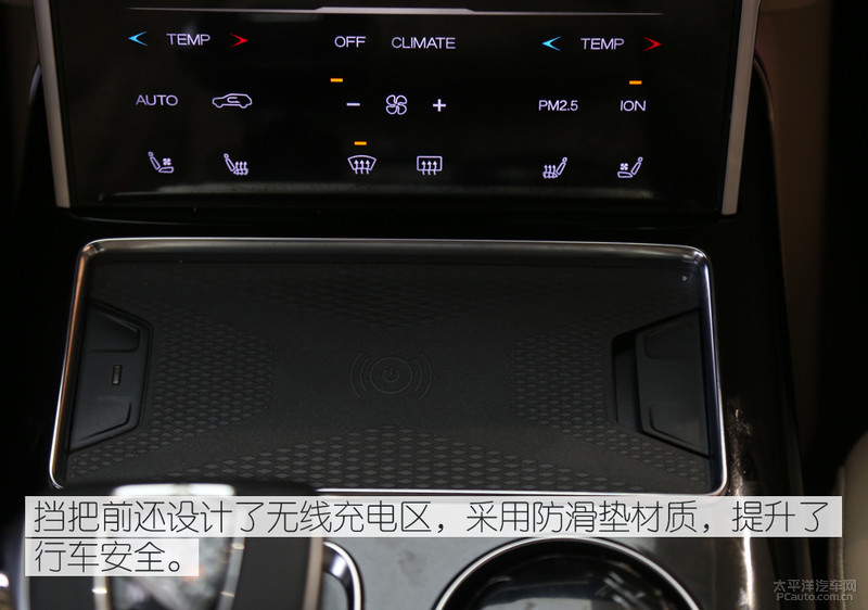 遮不住的威严感,到店实拍红旗HS7七座版,典雅依旧!