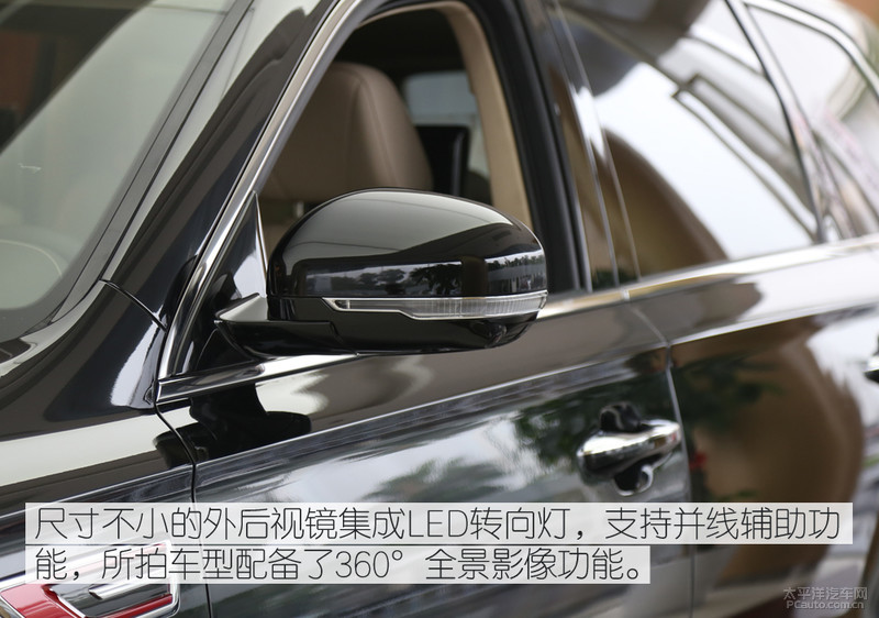 遮不住的威严感,到店实拍红旗HS7七座版,典雅依旧!