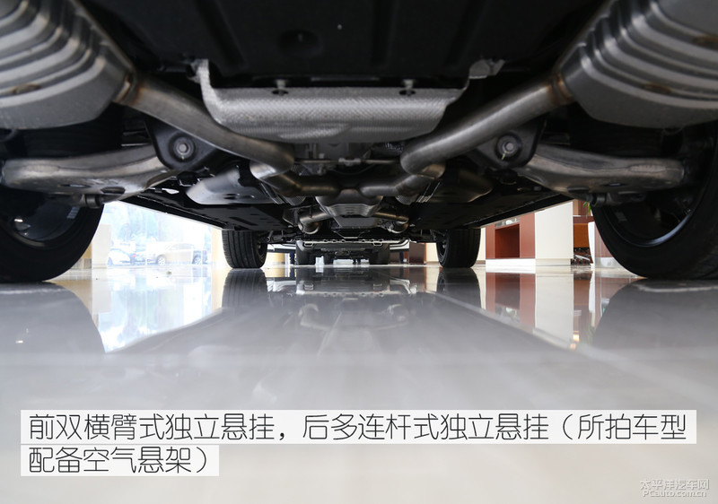遮不住的威严感,到店实拍红旗HS7七座版,典雅依旧!