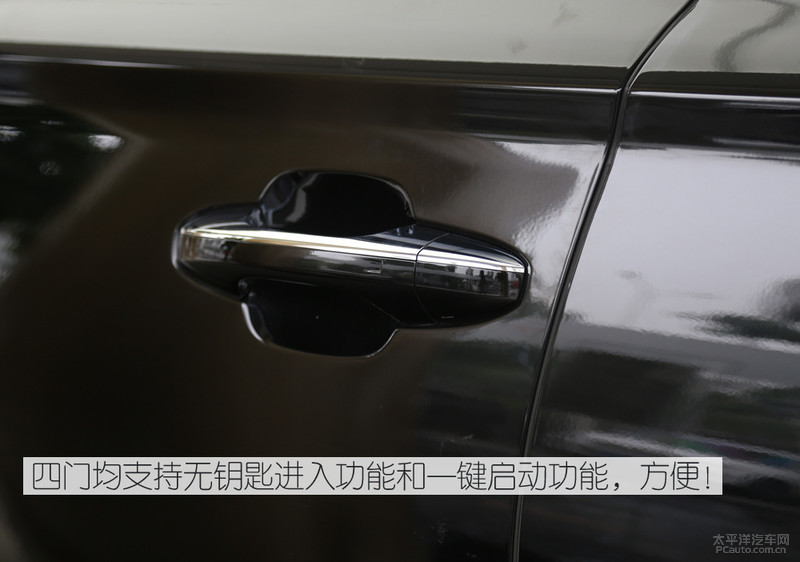 遮不住的威严感,到店实拍红旗HS7七座版,典雅依旧!