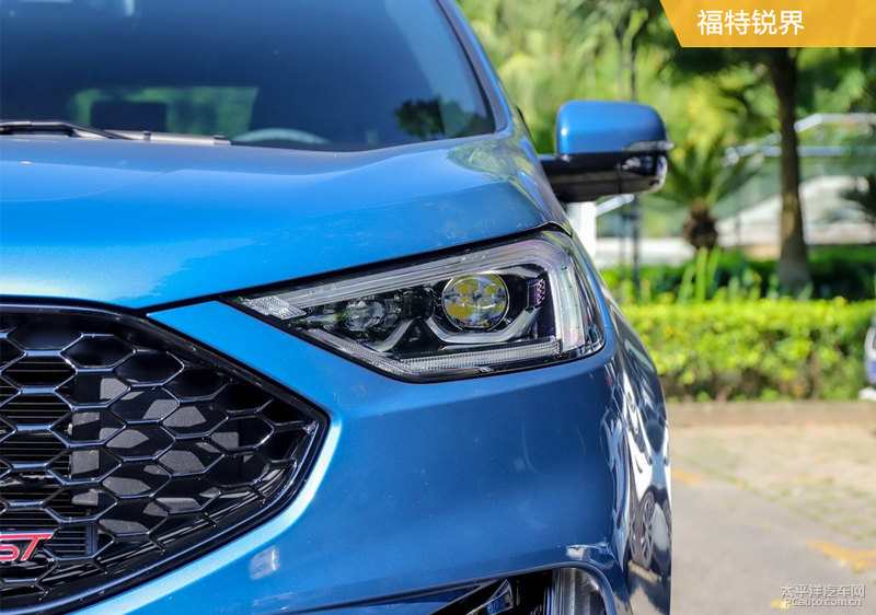 别克昂科旗对比福特锐界:7座合资SUV 要性价比还是质感?