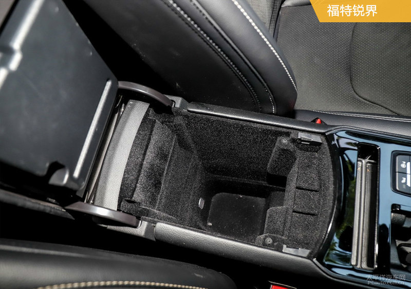 别克昂科旗对比福特锐界:7座合资SUV 要性价比还是质感?