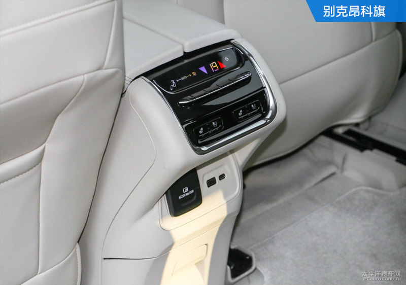 别克昂科旗对比福特锐界:7座合资SUV 要性价比还是质感?