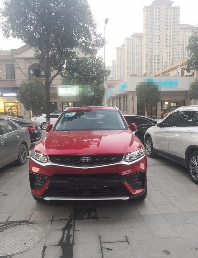 吉利轿跑SUV再次现身,红色实车质感不俗,配沃尔沃2.0T发动机