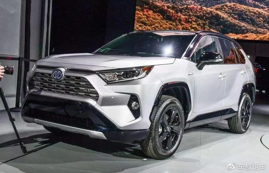 解答合资SUV消费者的必考题:买奇骏还是买全新RAV4荣放?