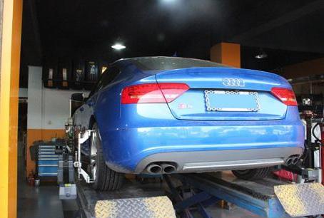 车辆保养“四轮定位”有多坑？修车多年的老师傅用经验告诉你