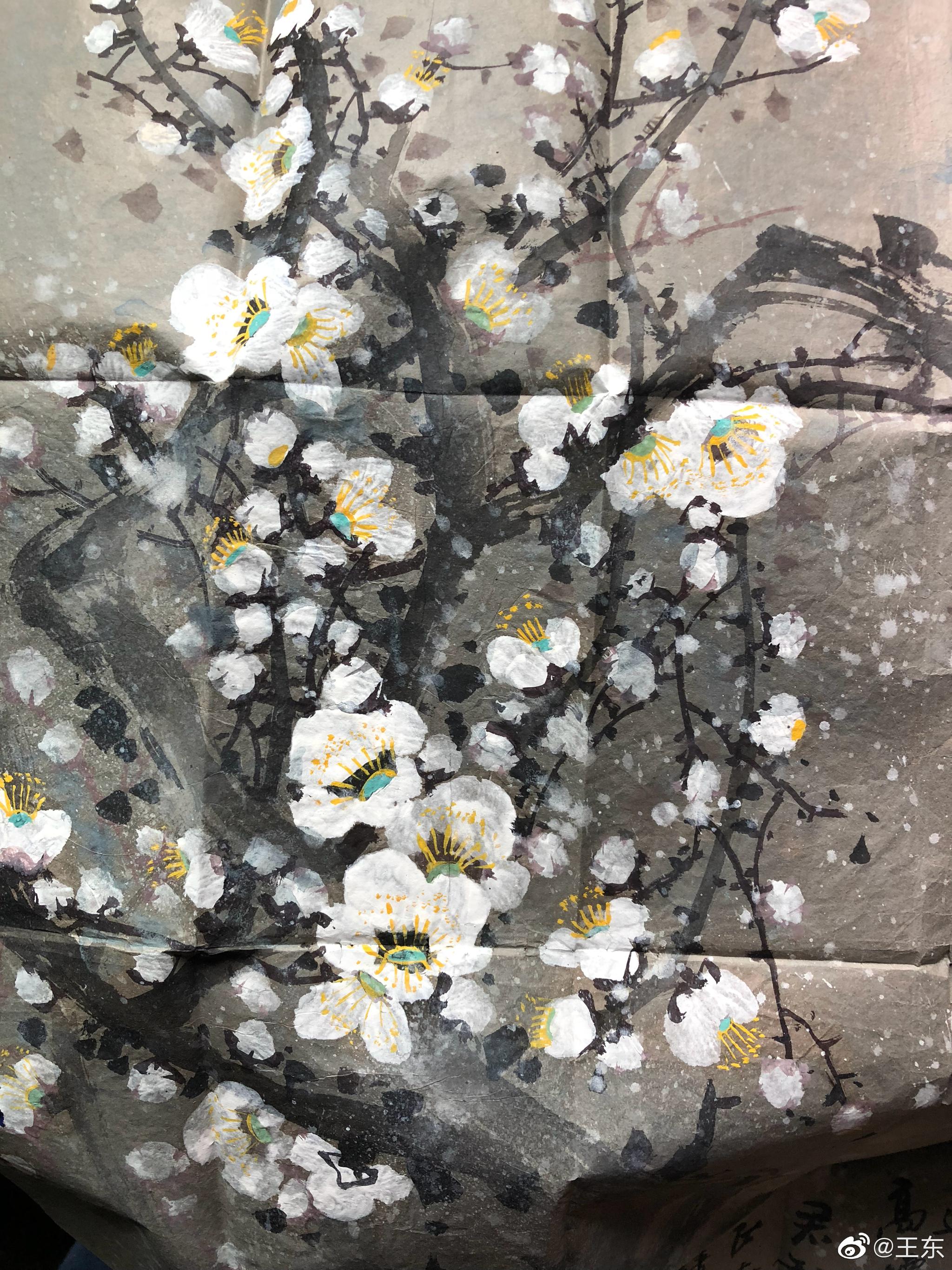 每次讲完，都有热心的朋友送来他们精心准备的礼物，让我很受感动