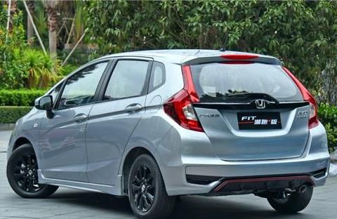 看起来非常不错的几辆车，外观设计很优秀，操控性也应该不错