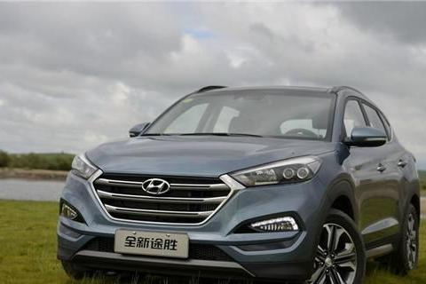 鉴赏几款很有格调的汽车，车身线条非常饱满，让人无法抗拒