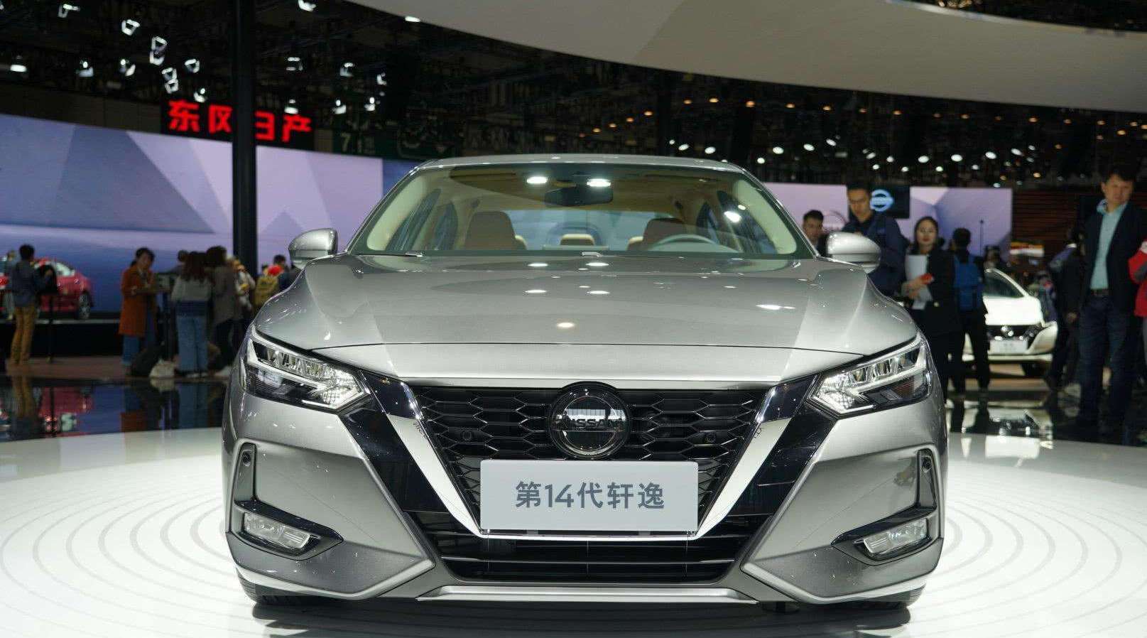 东风日产全新轩逸上海车展亮相，外观内饰大变样