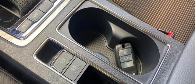 如今落地价10万元的轿车，长什么样子？