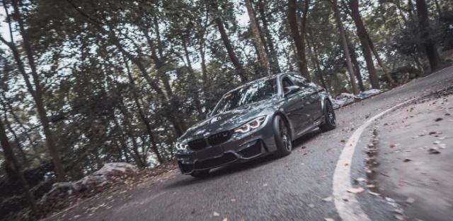 号称“操控怪兽”比C63更帅气，竞速套件+星形轮圈，直线真的稳