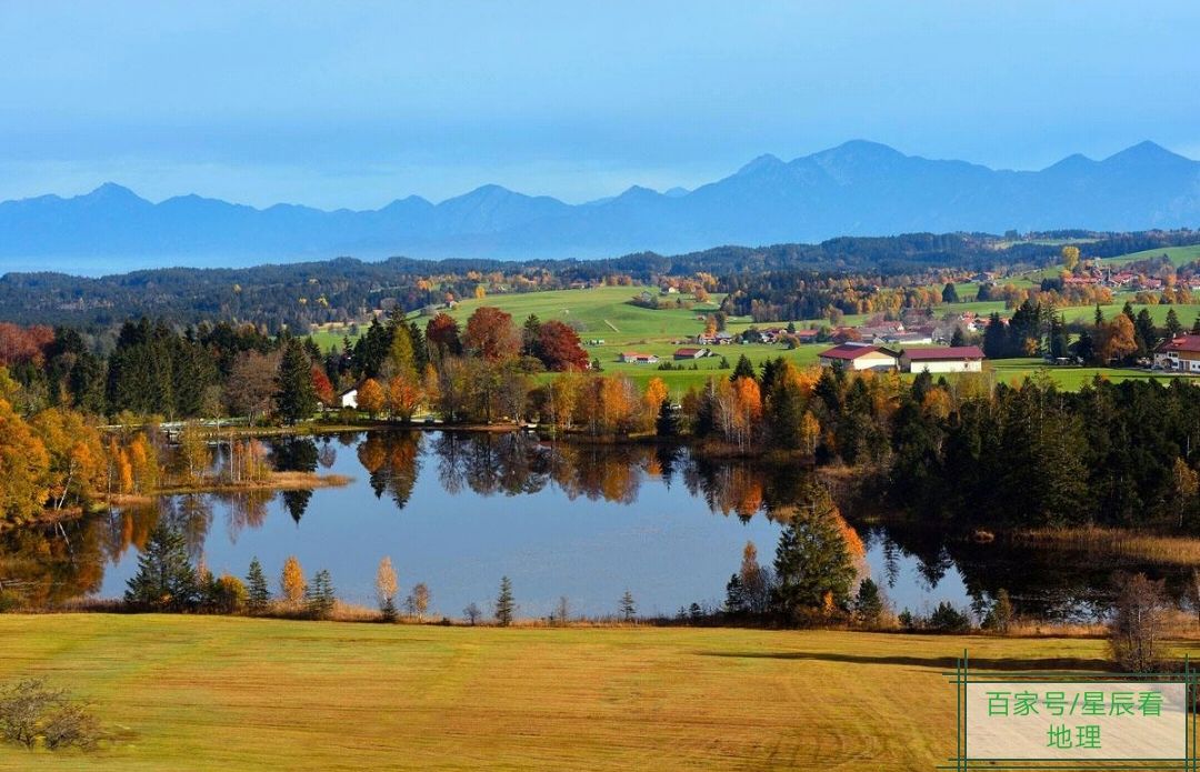 自然地理对聚落的形成和发展有什么影响呢?