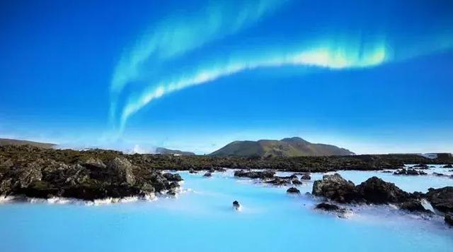 试驾全新极光:9年酝酿,捷豹路虎能否靠它翻身?