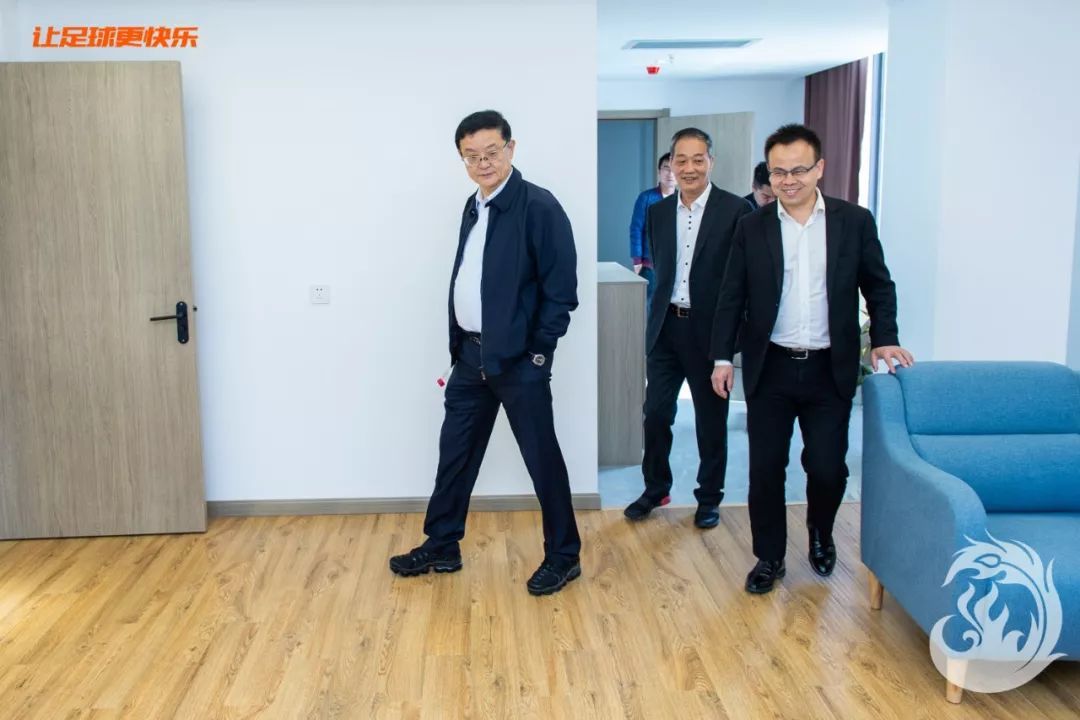 中国足协领导及中超公司相关负责人、中超兄弟