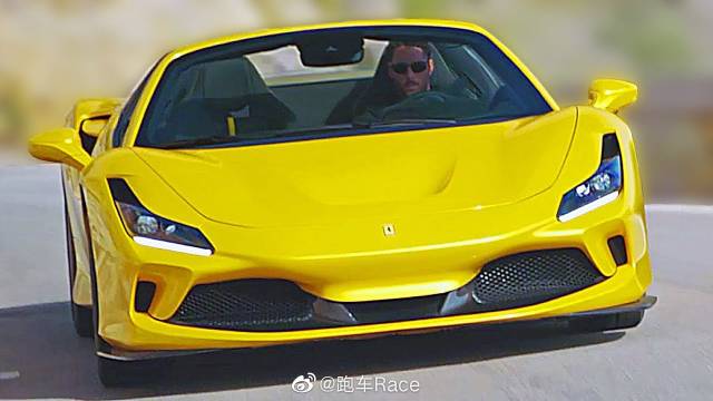 法拉利F8 spider敞篷跑车