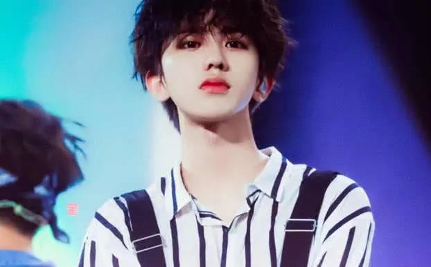 杨超越将参与男篮世界杯抽签引热议,蔡徐坤再