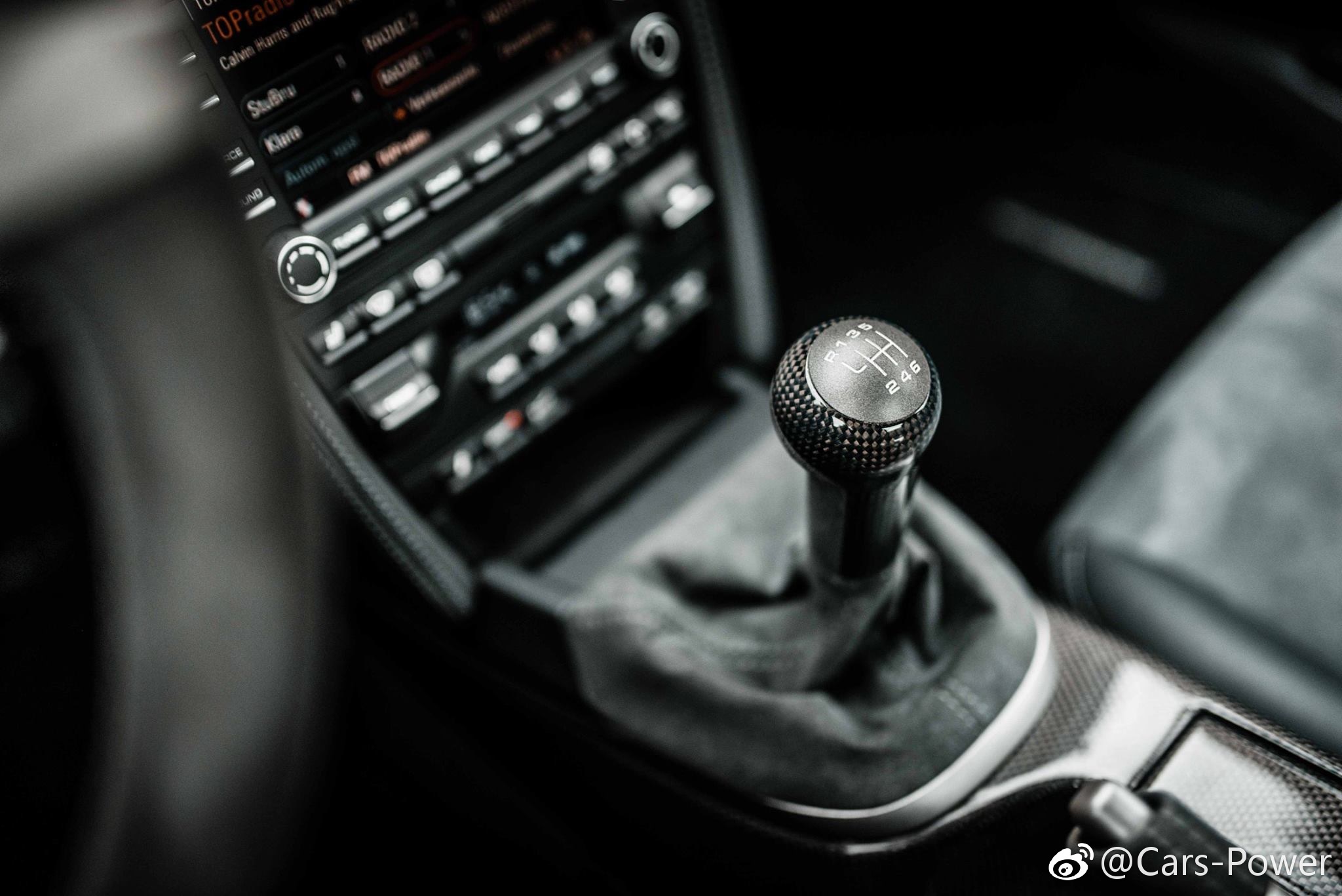 保时捷911 gt3 (997)手挡机械手刹红色5环仪表一部像机械艺术