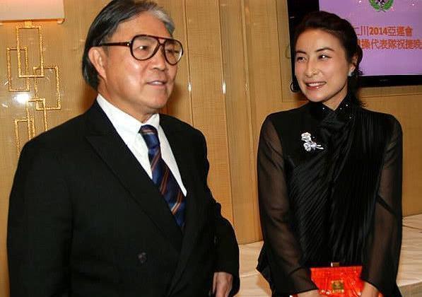 郭晶晶霍启刚遭遇离婚诅咒, 忍了16年? 男方