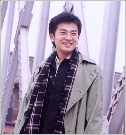 秦时明月中美男排行榜_《秦时明月》高智商人物排名榜,罗网的赵高并不是第一!(2)