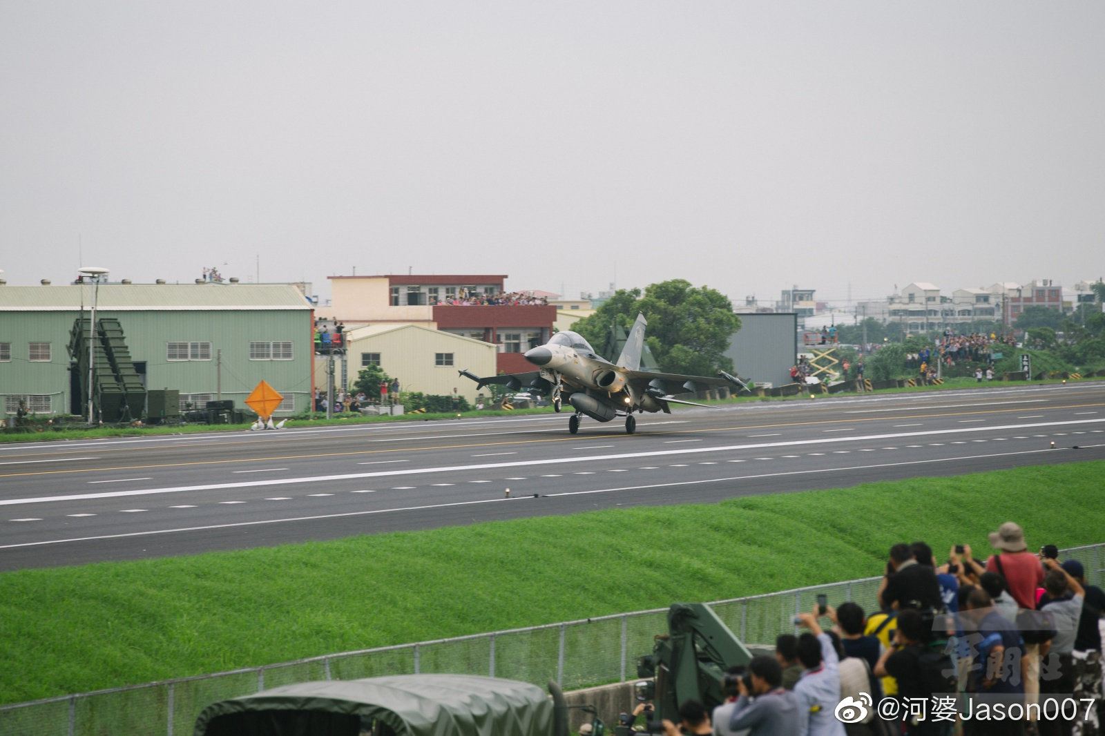 台军幻影2000、F-16V、IDF战斗机及E-2K预警