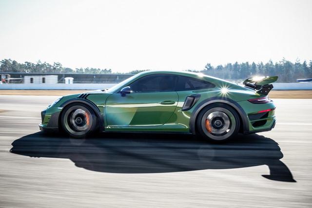 它的动力超越911 GT2 RS，全球只提供10辆，晋升怪兽级殿堂