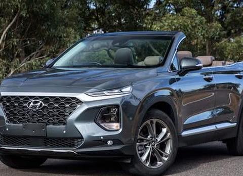 这车可以带七个人出去兜风！没有车顶最怕的不是下雨