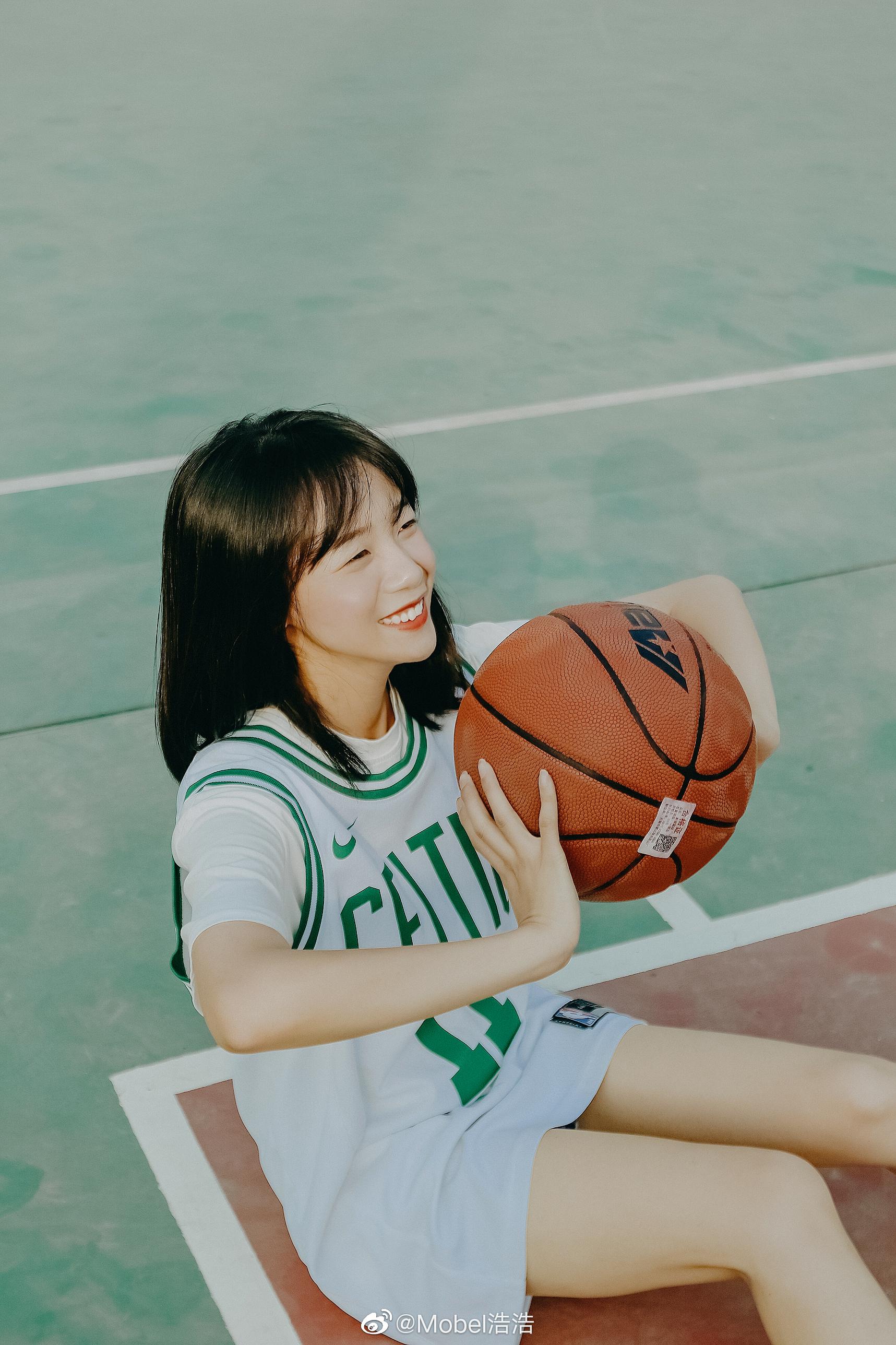 青春靓丽的篮球少女_清纯美女-可爱小图片