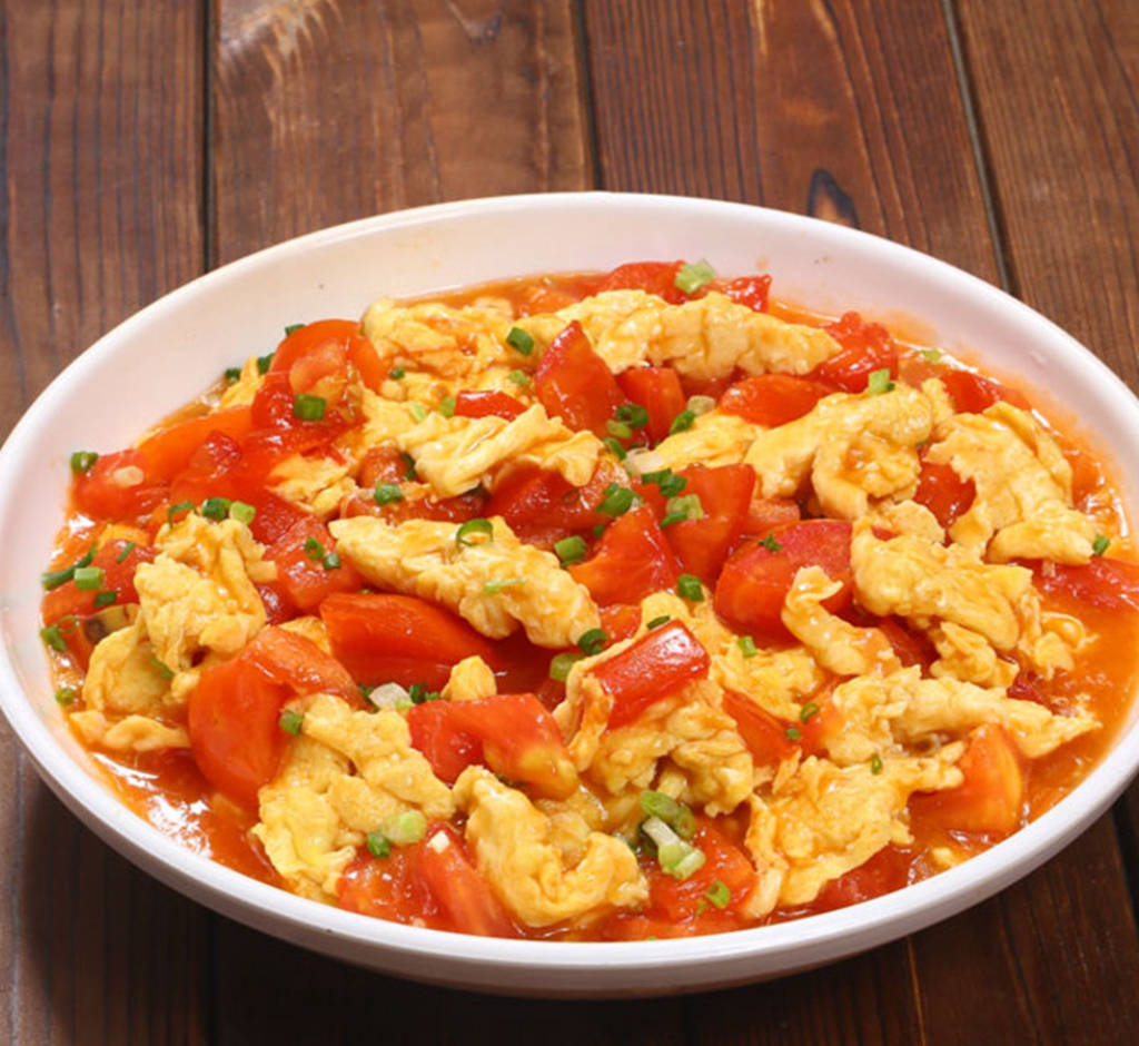 做西红柿炒鸡蛋时,鸡蛋千万别直接下锅,多加1步,美味翻倍