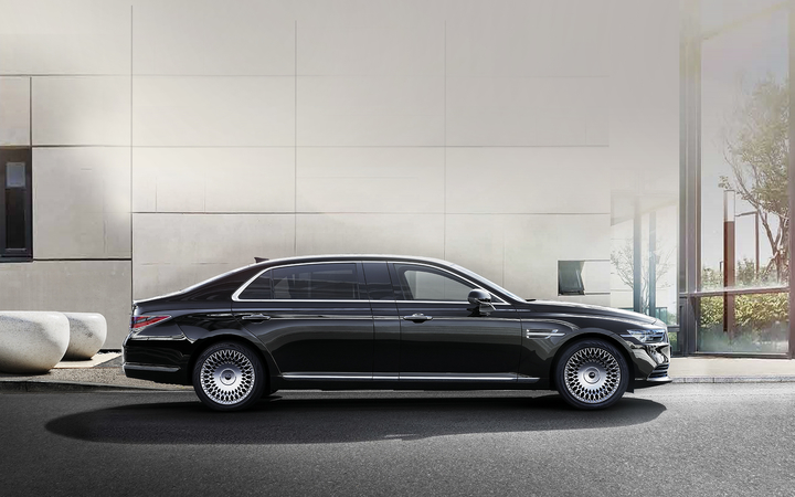 韩国豪华总统座驾Genesis G90 Limousine加长型旗舰韩国专属发布