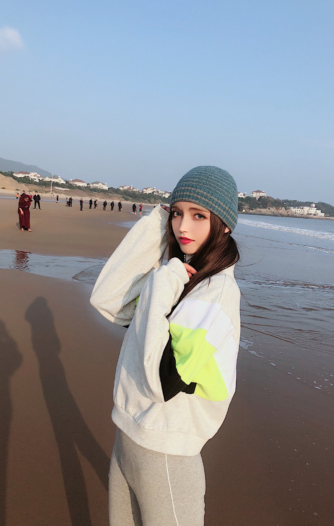 英语专业,20岁,身高168cm,体重45kg,爱好健身