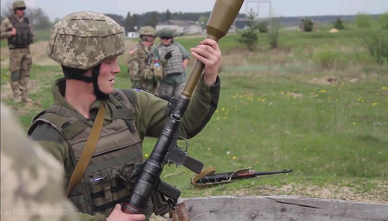 15000乌军围攻斯洛文尼亚斯克乌克兰东部冲突升级首次战役爆发
