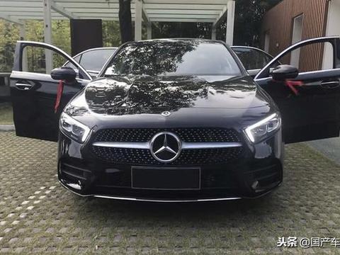 34万喜提奔驰A200L黑色，多图实拍，车主大赞：光看这内饰就值了