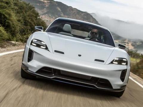 保时捷轿跑3.5秒破百比肩特斯拉！