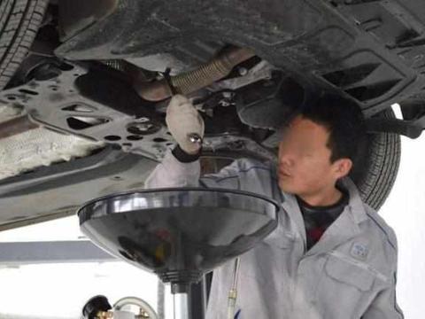 提示：新车购回莫着急开，将这三个先装齐全，多开10年不是