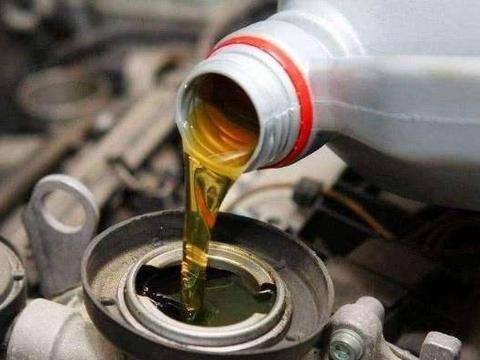 4s店建议5000公里换一次机油合不合理？机油应该多久换一次？