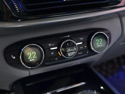 奇瑞要火了，首台豪华SUV开始到店，颜色是亮点