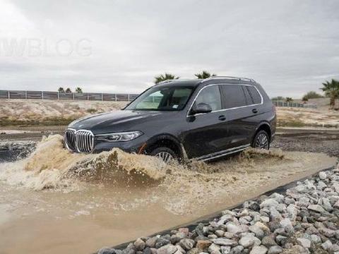 全新宝马X7开启预订，起售价比奔驰GLS贵八万，这是什么操作